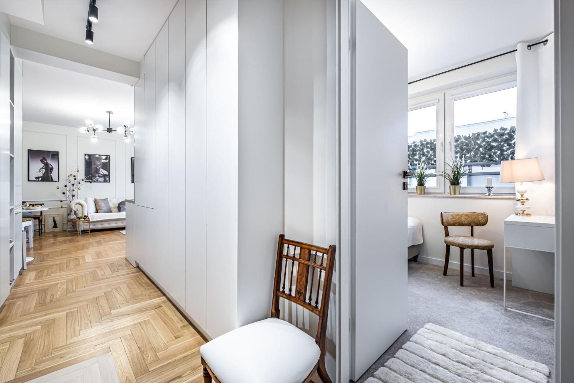Luksusowy Apartament Blisko Centrum, Parking W Garazu Podziemnym ワルシャワ エクステリア 写真